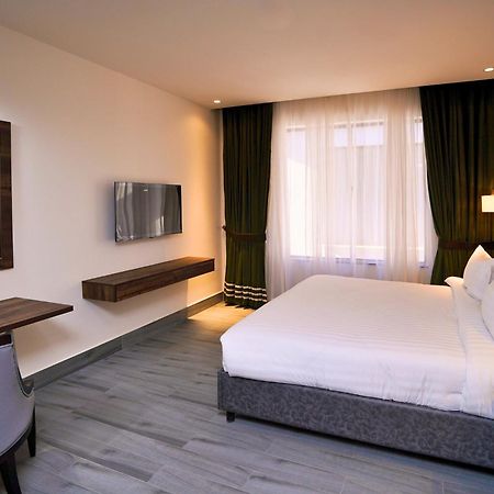Hotel One Vogue Mall 35 Rawalpindi Exterior photo
