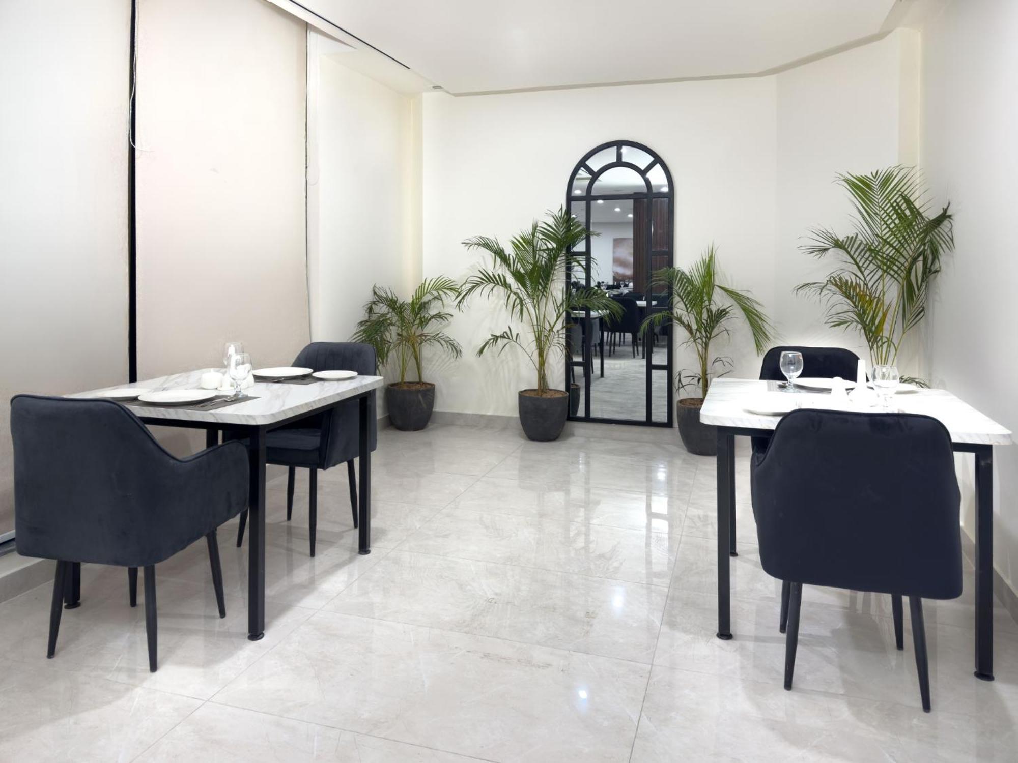 Hotel One Vogue Mall 35 Rawalpindi Exterior photo